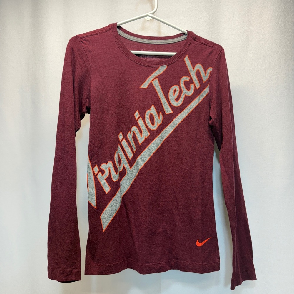 Virginia Tech Nike T-Shirt Women Medium Maroon Long Sleeve Slim Fit NCAA Graphic